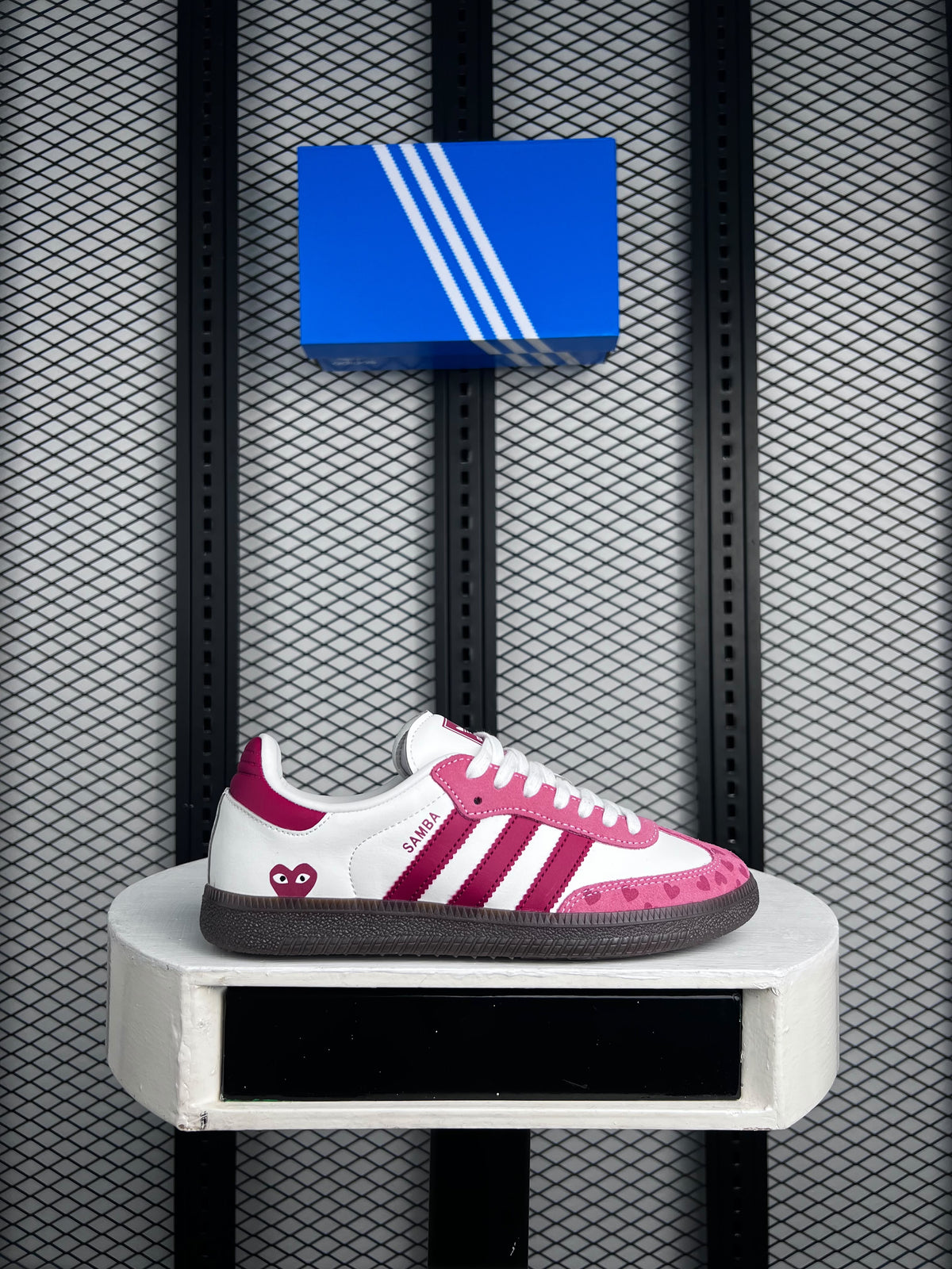 ADIDAS SAMBA LOVE X CDG SNEAKERS