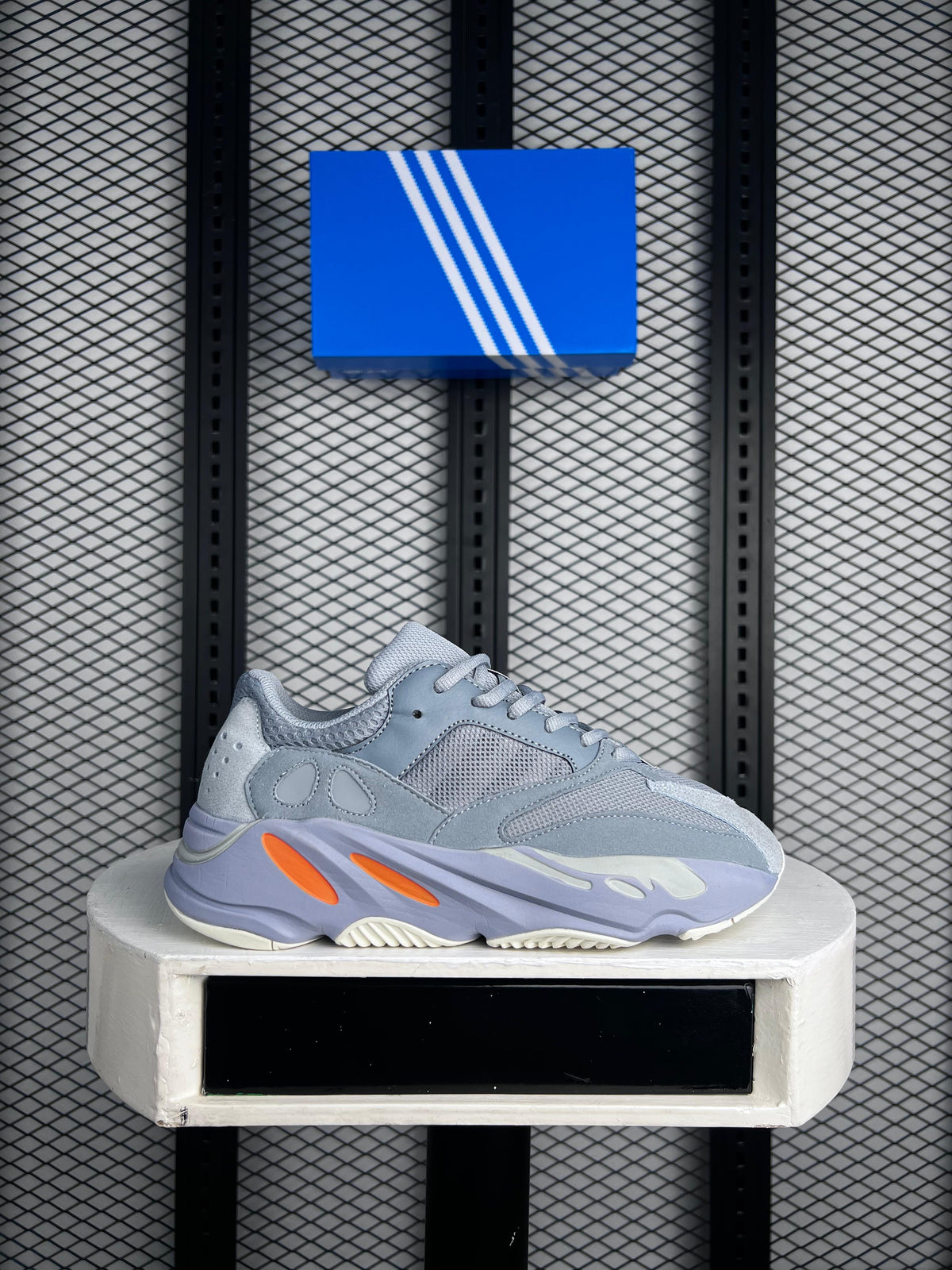 ADIDAS YEEZY BOOST 700 "INERTIA"