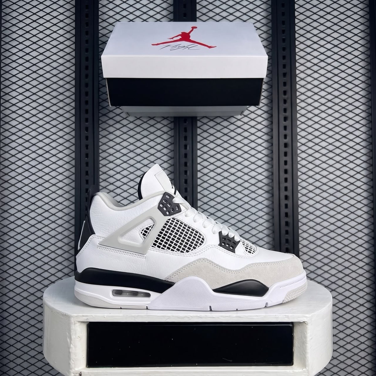 AIR JORDAN 4 “ MILITARY BLACK”